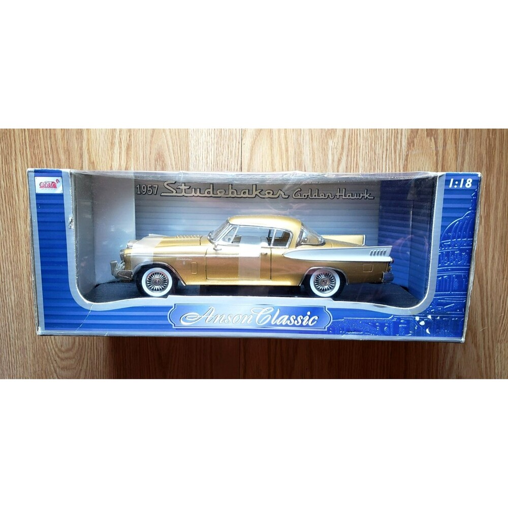 Anson Classic - 1957 STUDEBAKER GOLDEN HAWK 1:18 TIARA GOLD METALLIC White Walls